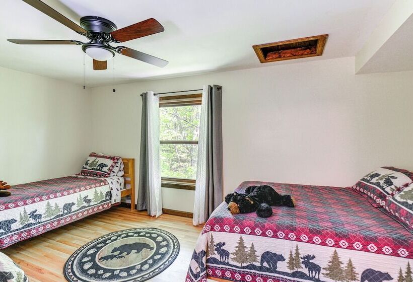 New Hampshire Vacation Rental   Walk To Beach!