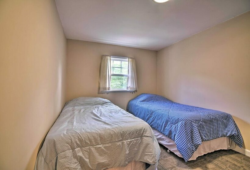 Rural Escape By Sardis Lake: 25 Mi To Oxford!