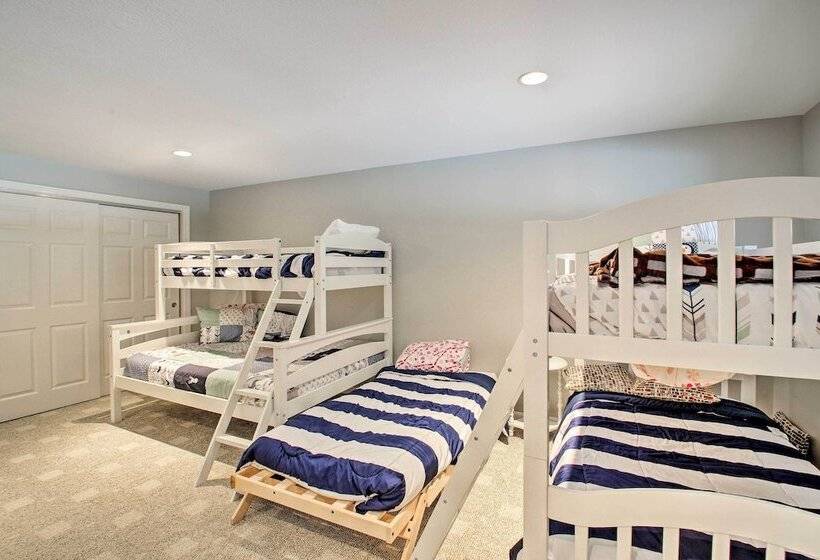 North Conway Retreat   1 Mi To Cranmore Mountain!