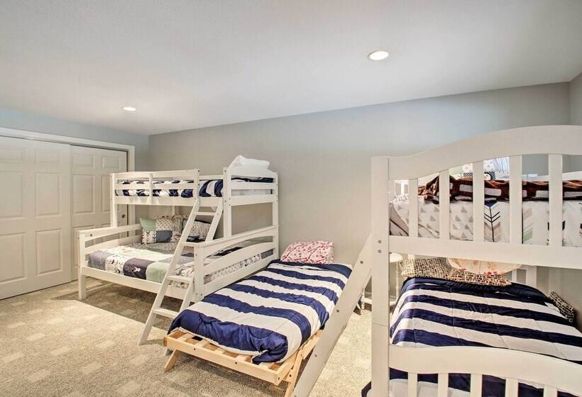 North Conway Retreat   1 Mi To Cranmore Mountain!