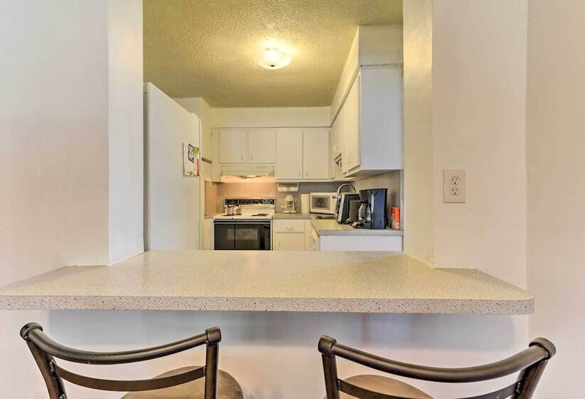 North Miami Beach Rental: Near Walking Park!