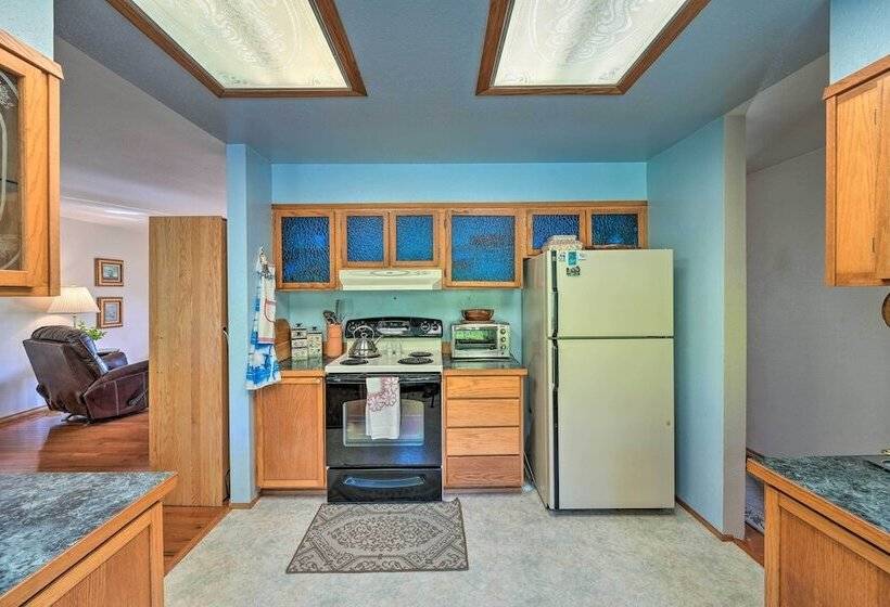 Oak Harbor Hideaway 5 Mi To Deception Pass!