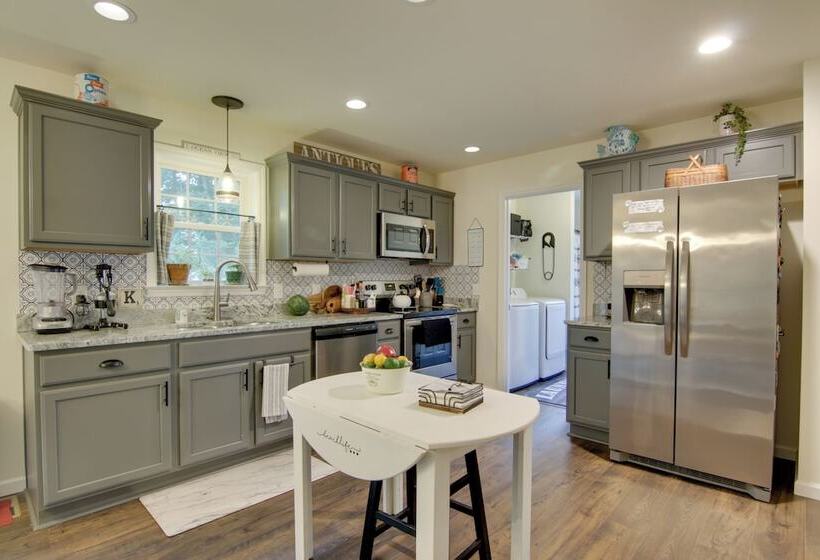 Ocean View Escape ~ 4 Miles To Bethany Beach!