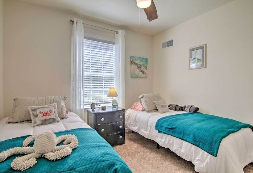 Ocean View Escape ~ 4 Miles To Bethany Beach!