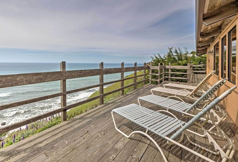 Oceanfront Irish Beach Home: Private Beach Access!