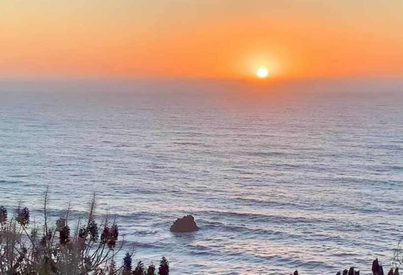 Oceanfront Irish Beach Home: Private Beach Access!