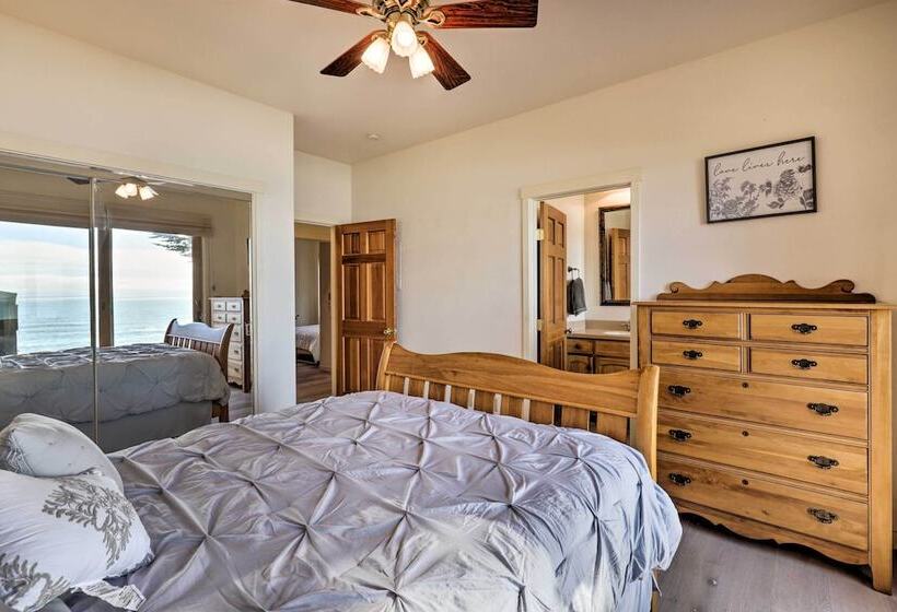 Oceanfront Point Arena House W/ Lovely Deck!