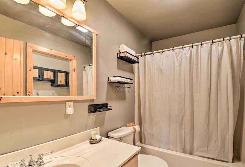 Orv, Snowmobiling & Hunting Cabin On Groomed Trail