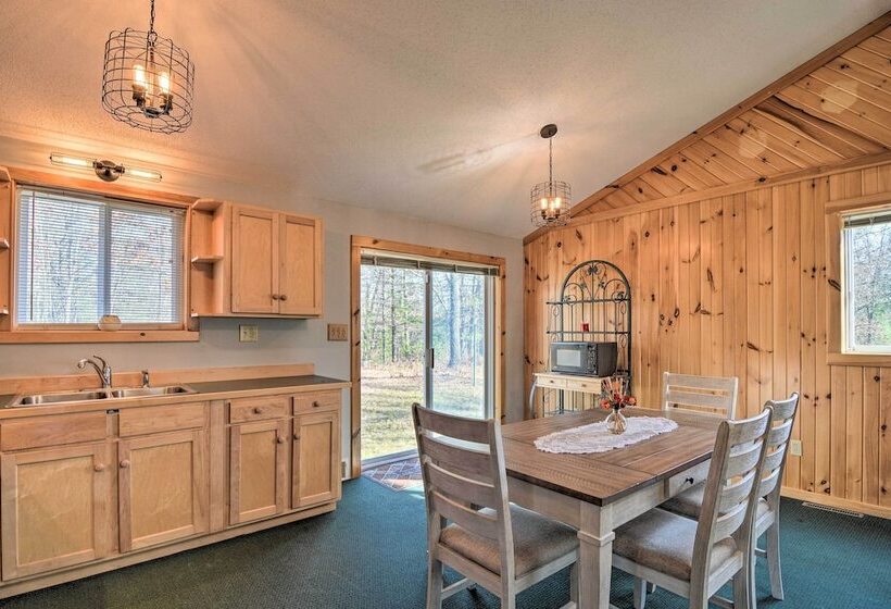 Orv, Snowmobiling & Hunting Cabin On Groomed Trail