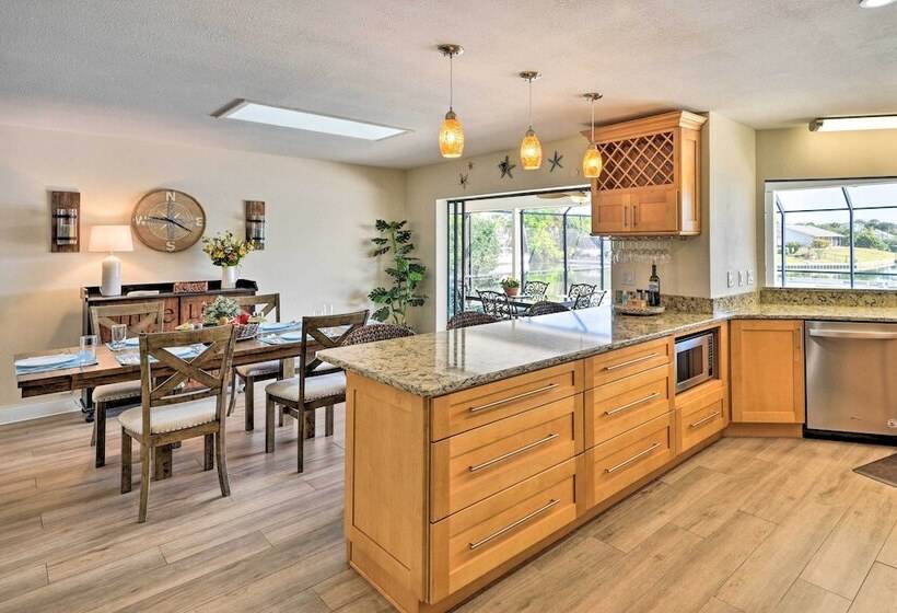 Palm Coast Home W/ Outdoor Oasis & Private Dock!