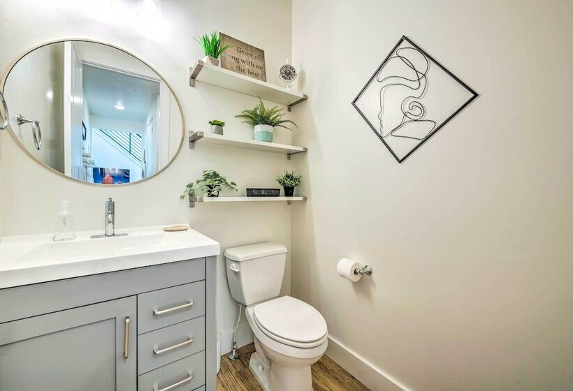 Stunning Park City Home W/ Hot Tub: 7 Mi To Skiing