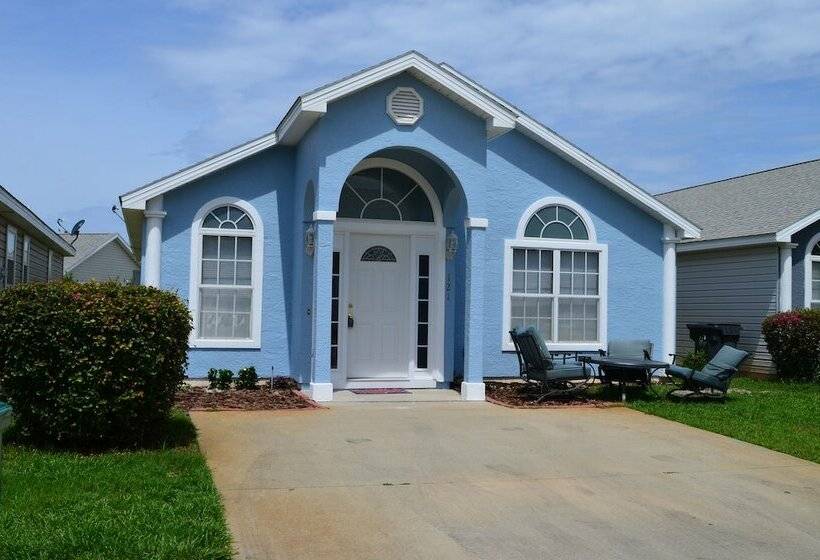 Pcb Family Home W/ Pool Access, 1 Mile To Beach!