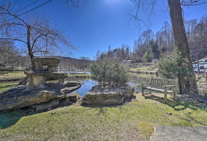 Peaceful Cookeville Cabin On 52 Acres!