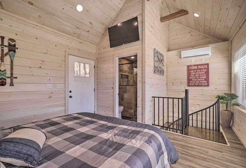 Peaceful Cookeville Cabin On 52 Acres!