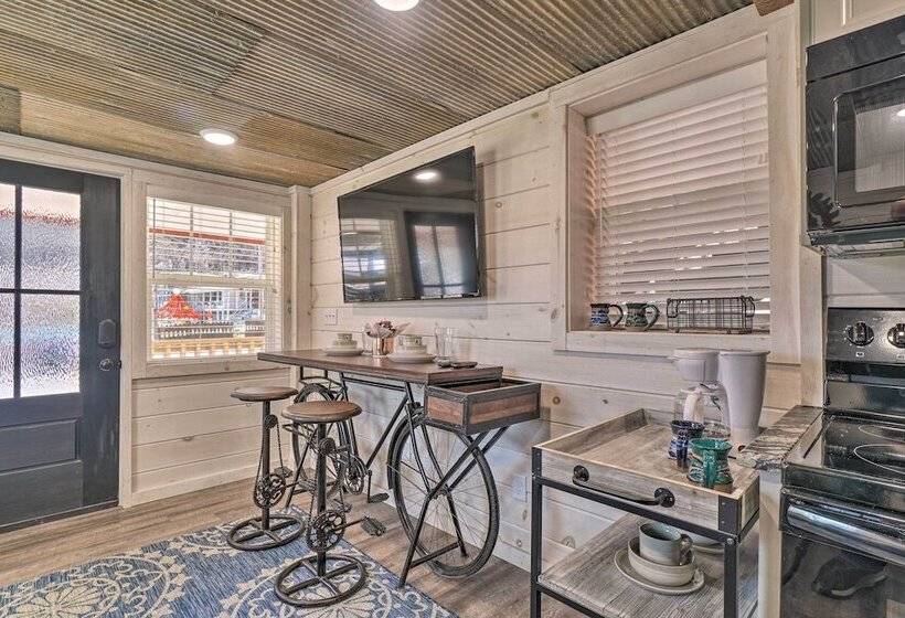 Peaceful Cookeville Cabin On 52 Acres!