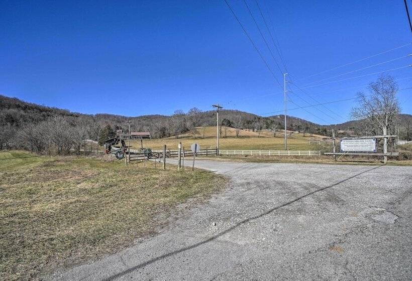 Peaceful Cookeville Cabin On 52 Acres!