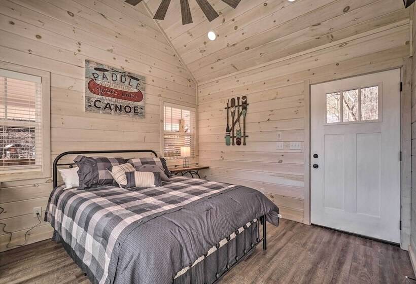 Peaceful Cookeville Cabin On 52 Acres!