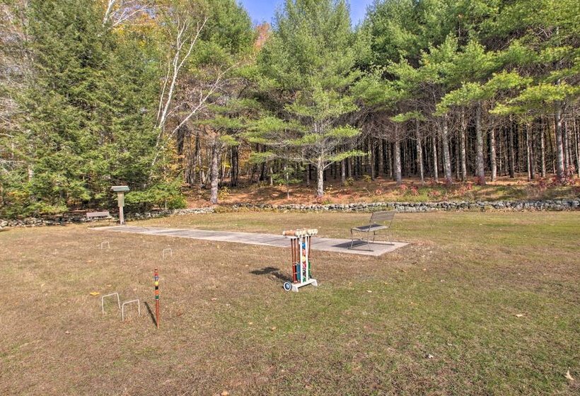 Lakefront Escape W/ Deck & Kayaks In Lovell!