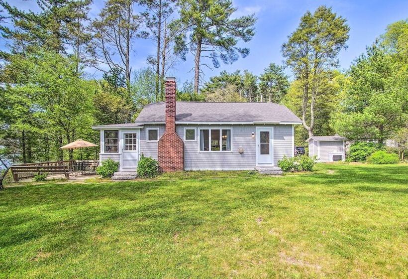 Peaceful Long Pond Cottage W/ Dock & Views