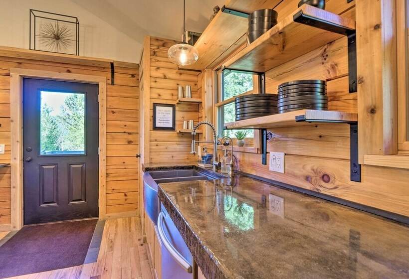 24 0132 Alma Retreat W/ Deck: 17 Mi To Skiing