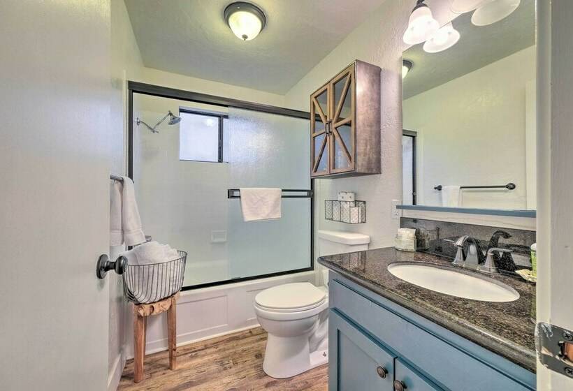 Walk Downtown: Arnold Cabin W/ Large Deck!