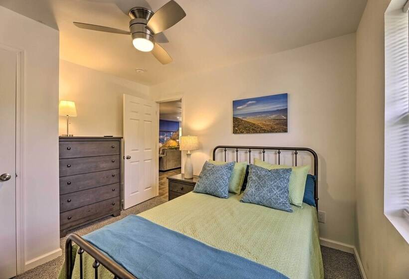 Pet Friendly Digs W/ Fire Pit & Large Yard!