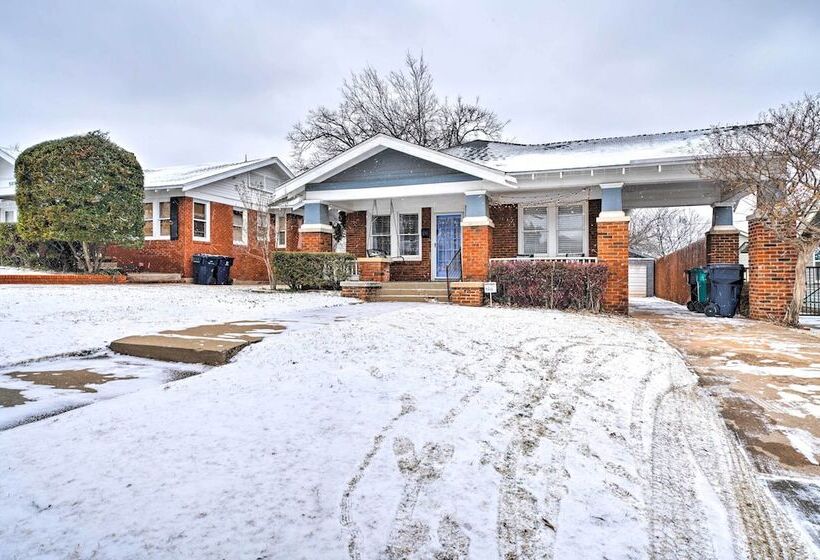 Pet Friendly Okc Home, 3 Miles To Downtown!