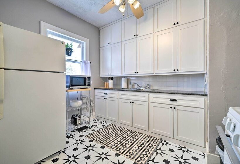 Pet Friendly Okc Home, 3 Miles To Downtown!