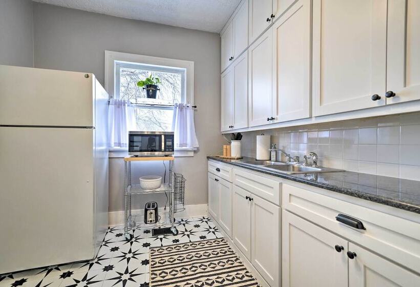 Pet Friendly Okc Home, 3 Miles To Downtown!