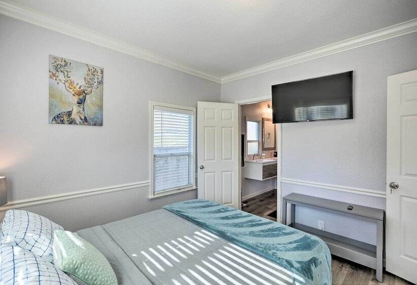 Pet Friendly Sacramento Home ~ 5 To Downtown!