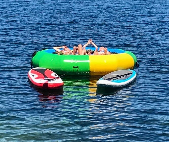 Pet Friendly Waterfront Cottage: On Site Bunkhouse