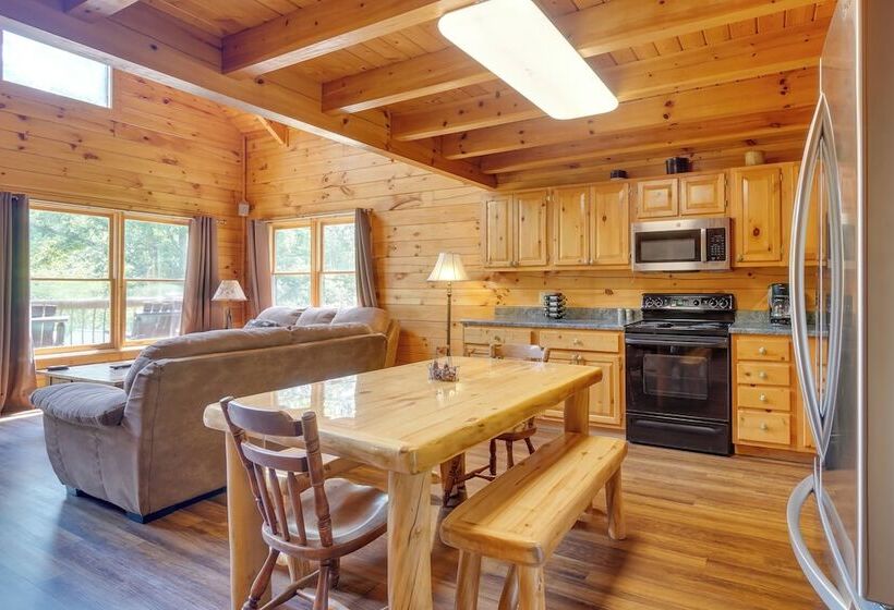 Pigeon Forge Cabin W/ Hot Tub: 5 Mi To Dollywood