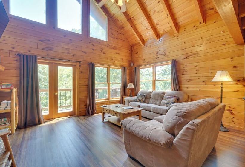 Pigeon Forge Cabin W/ Hot Tub: 5 Mi To Dollywood