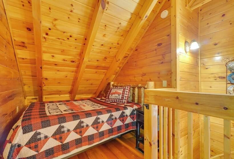 Pigeon Forge Cabin W/ Hot Tub: 5 Mi To Dollywood