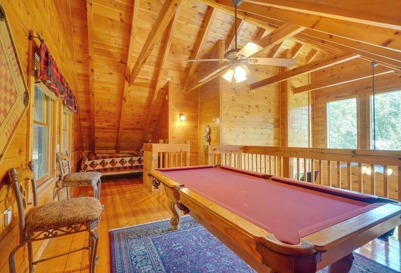 Pigeon Forge Cabin W/ Hot Tub: 5 Mi To Dollywood