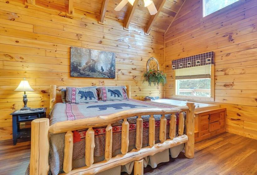 Pigeon Forge Cabin W/ Hot Tub: 5 Mi To Dollywood