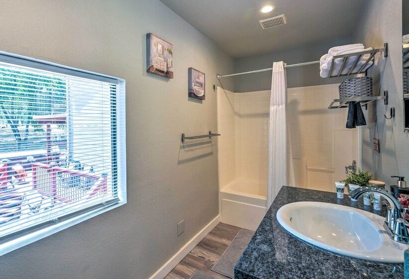 Fire Pit + Bbq: Wine Country Home In Placerville!