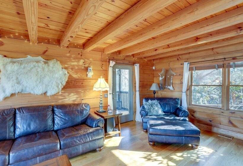 Hot Tub & Game Room: Powderhorn Mountain Cabin