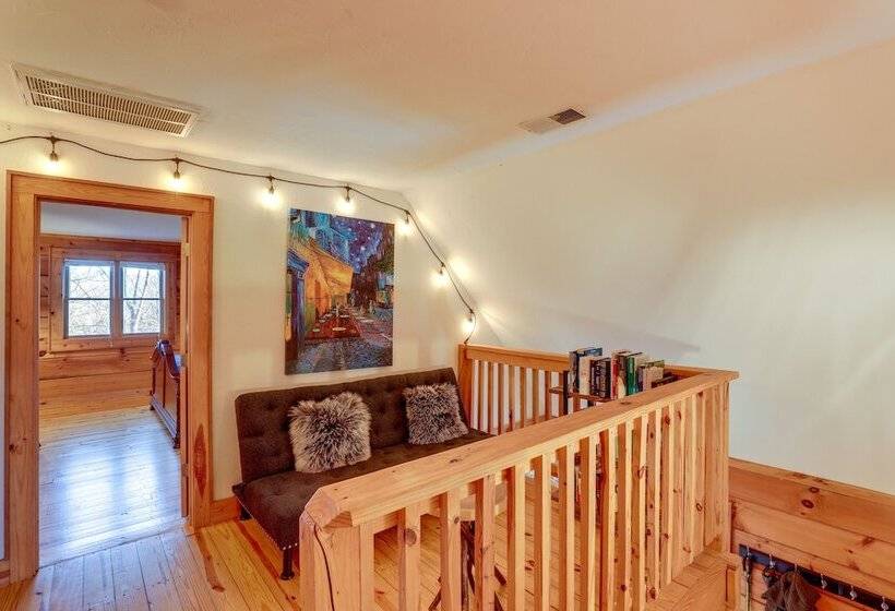 Hot Tub & Game Room: Powderhorn Mountain Cabin