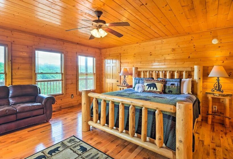 Private Cabin W/ Tree Top Mtn Views: Pets Welcome