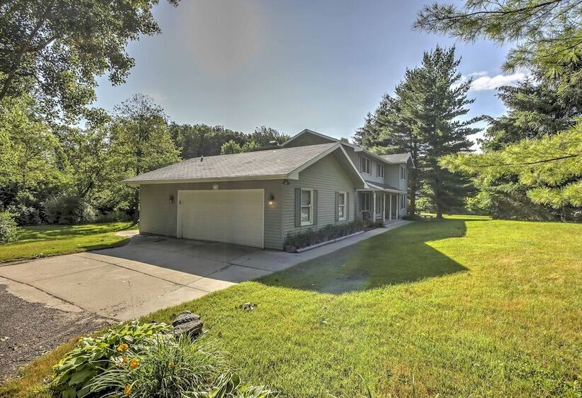 Private Plymouth Hideaway   13 Miles To Ann Arbor!