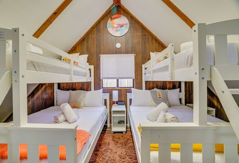 Hot Tub & Resort Amenities: Pocono Lake Retreat!