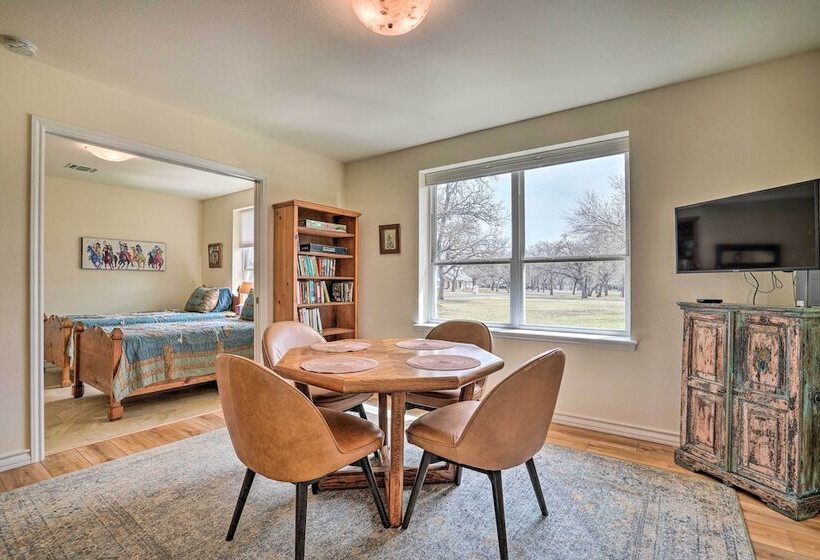 Ranch House W/ Large Backyard Near Fishing