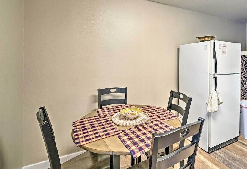 Red Lodge Retreat W/ Yard   Walk To Restaurants!