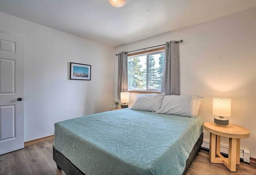 Relaxing Anchorage Home ~ 1 Mi To Downtown!
