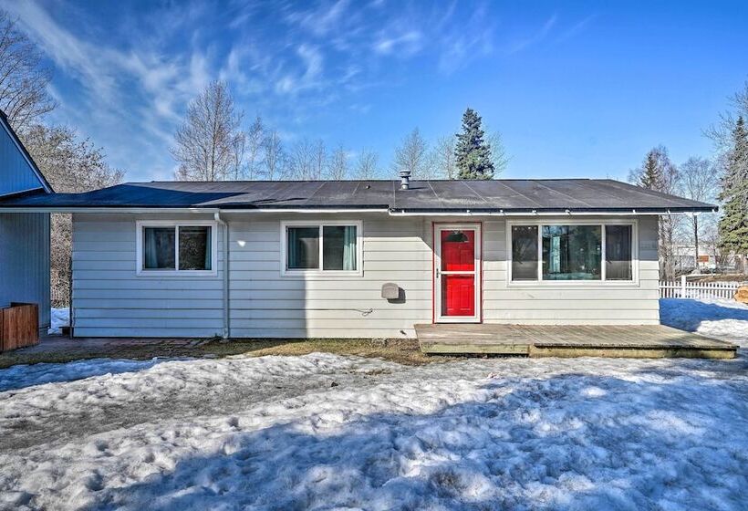Relaxing Anchorage Home ~ 1 Mi To Downtown!