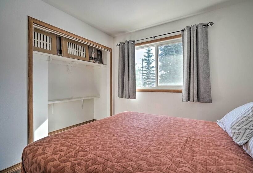 Relaxing Anchorage Home ~ 1 Mi To Downtown!