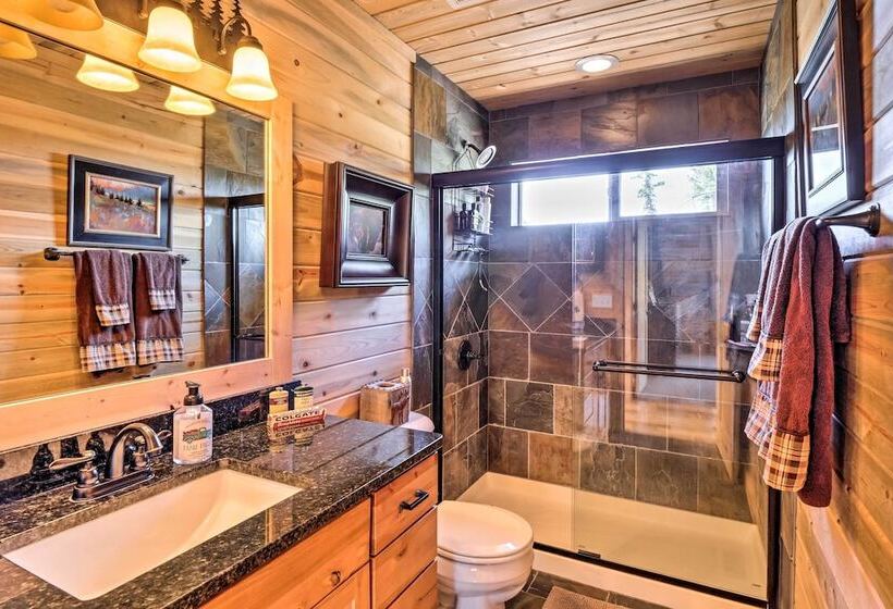 Jefferson Cabin W/ Fire Pit: Near Hiking Trails!