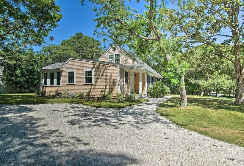 Remodeled East Falmouth Home Close To Beaches!
