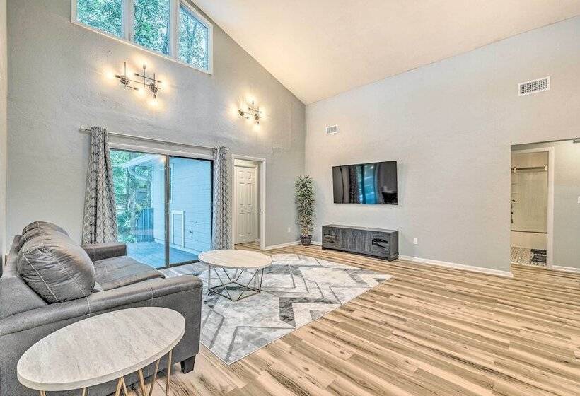 Remodeled Family Home W/ Patio   Walk To Uf!